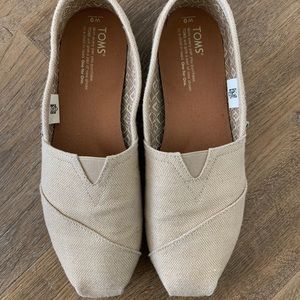 Toms burlap/ gold